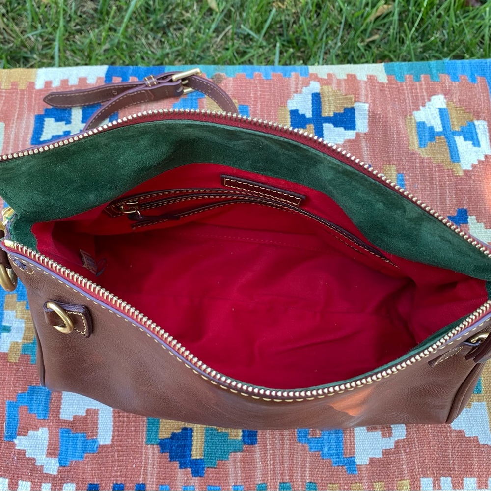 Stunning Dooney and Bourke Bag - Picture 4 of 16